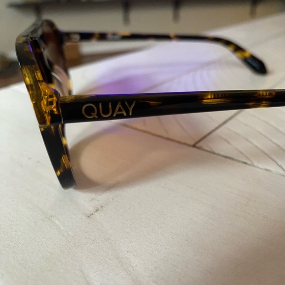 Quay Australia On The Fly Small Sunglasses UEC - Picture 4 of 6